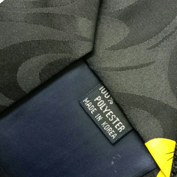 A Disney Necktie - Picture 3 of 3